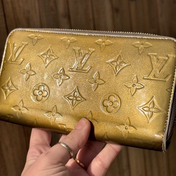 Louis Vuitton LV Gold Shimmer Vernis Long Zippt Wallet W/ Dustbag - Picture 4 of 16